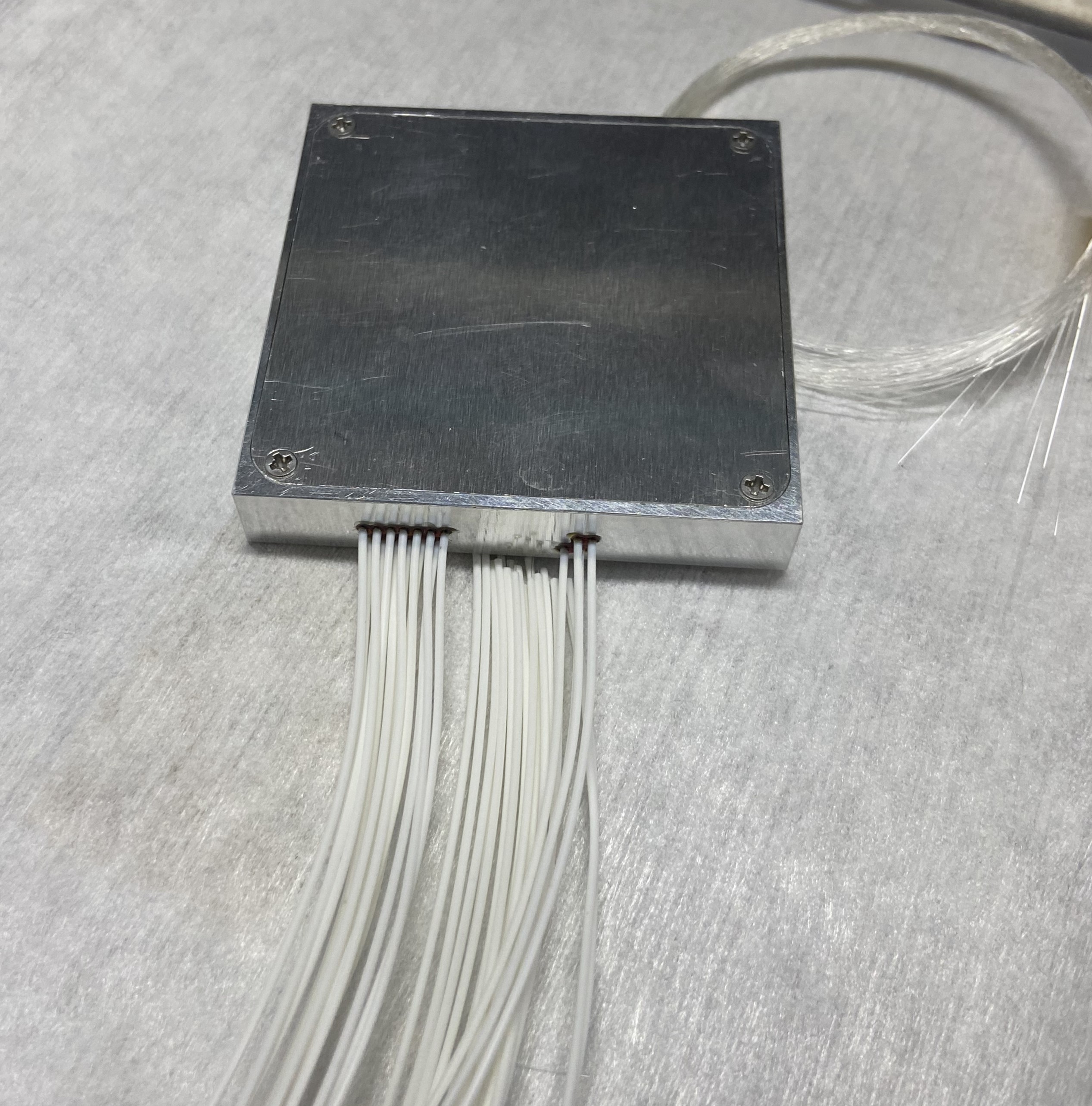 16CH compact LWDM+MWDM hybrid mux demux module